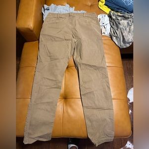 Mens Khaki pants American Eagle (New)